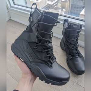 Nike SFB Field 2 GoreTex Boots mens us12